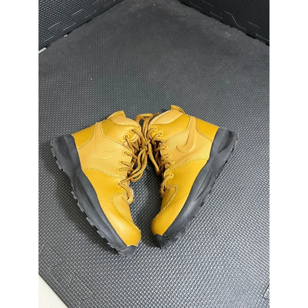Nike Manoa Leather Boots Kids 11C Wheat Gold BQ5373-700 High Top Sneaker‎ Boot